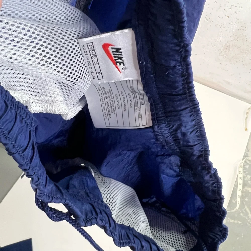 Vintage Nike 90s Men’s Swim Trunks Shorts Size Medium Blue